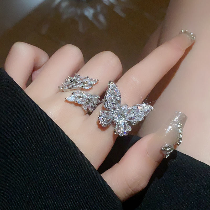 Full diamond zirconia bow ring set