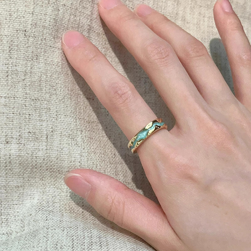 Holiday style exquisite ring set