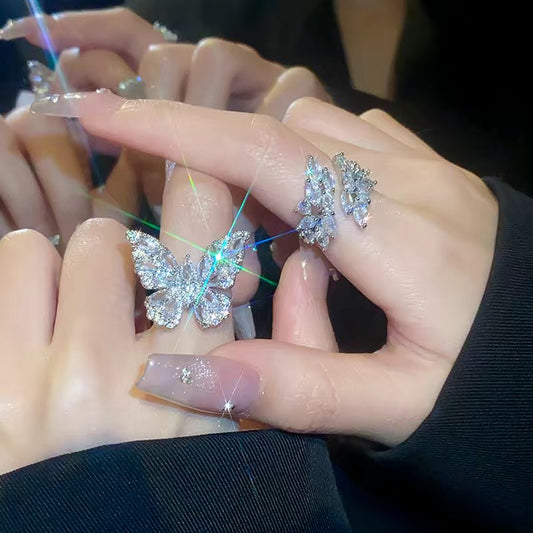 Full diamond zirconia bow ring set