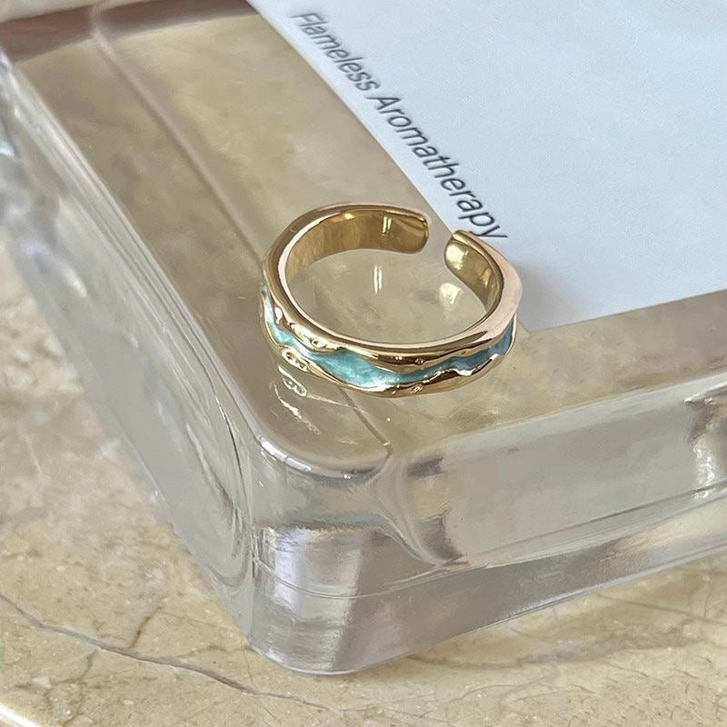 Holiday style exquisite ring set