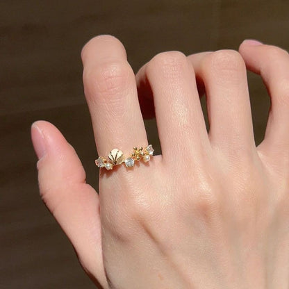 Holiday style exquisite ring set
