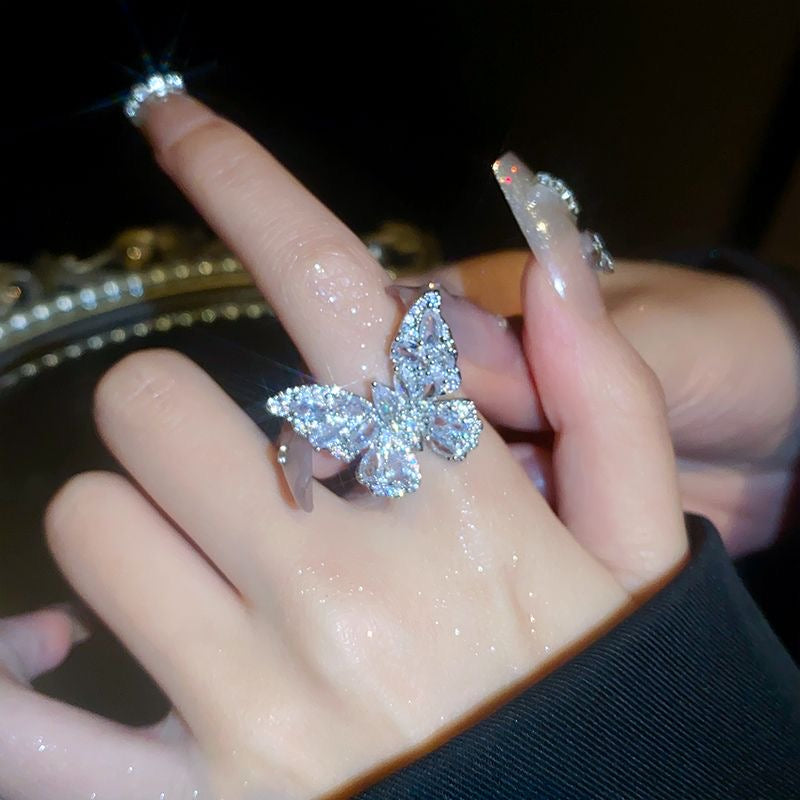 Full diamond zirconia bow ring set
