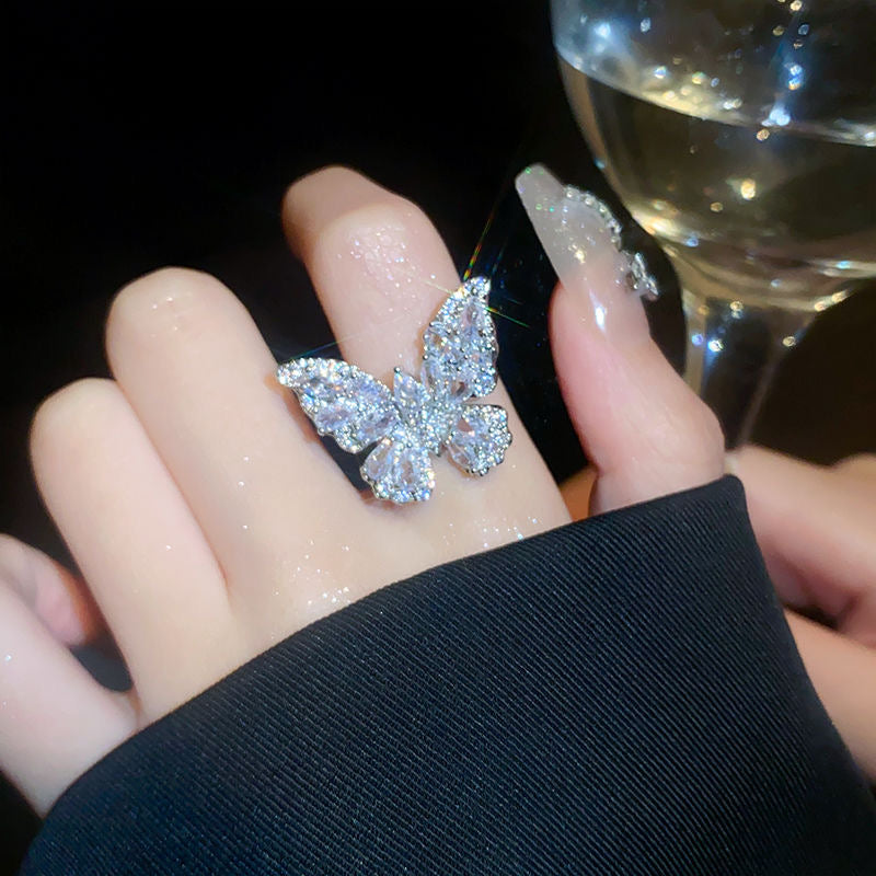 Full diamond zirconia bow ring set