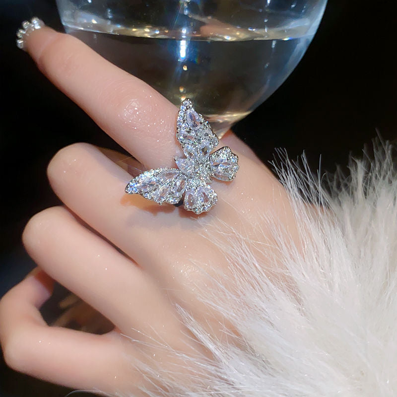 Full diamond zirconia bow ring set